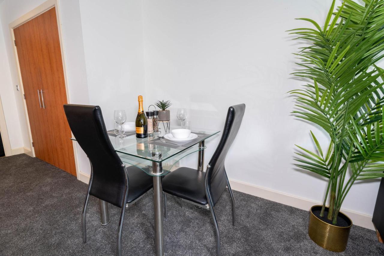 Studio Apartment - City Centre - Broad Street - Brindley Place - Wifi - Netflix - Smart Tv Birmingham Eksteriør billede